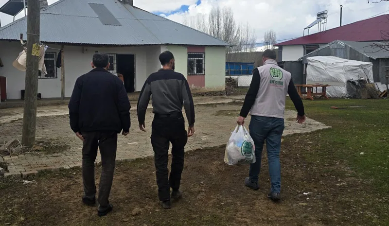 Bingöl Umut Kervanı yardımlarını sürdürüyor