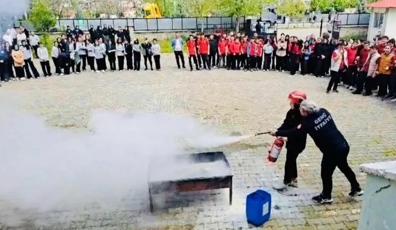 Okullarda yangın ve tahliye tatbikatı