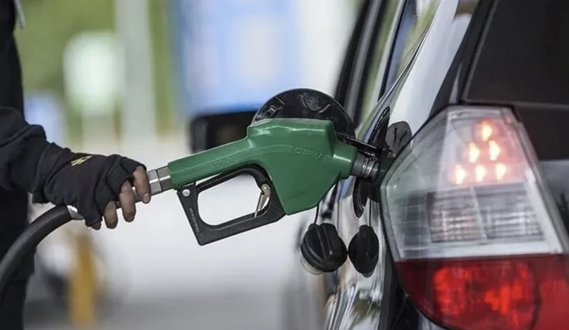 Bingöl`de akaryakıta çifte zam: Motorin 100 liraya dayanıyor