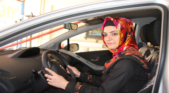 Acar mobilya 1 kişiyi araç sahibi yaptı