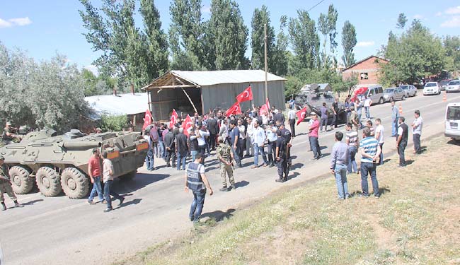 Alperenlere polis engeli