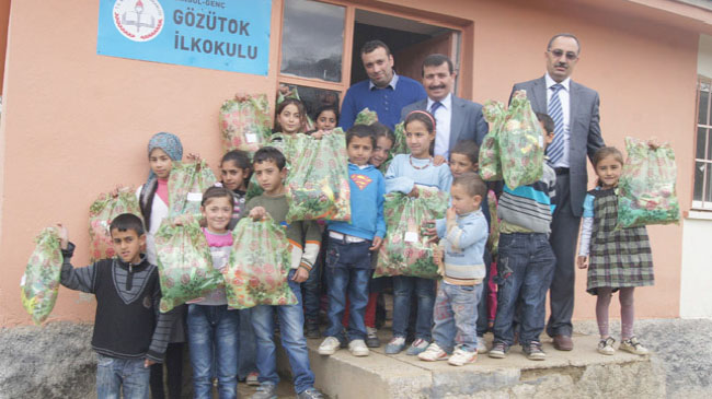 Başkan ariç o öğrencileri unutmadı