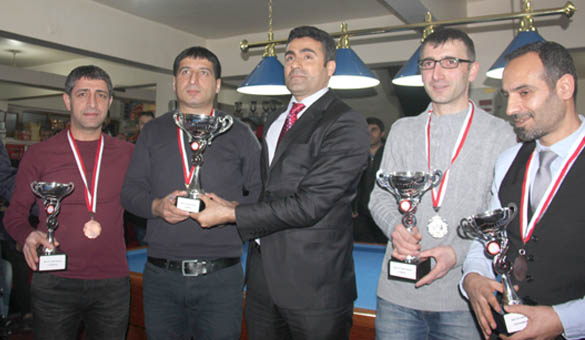Bilardo turnuvası düzenlendi