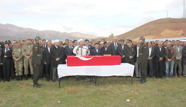 Bingöl şehidini uğurladı