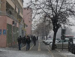 Bingöl`de yoğun kar yağışı etkili oldu