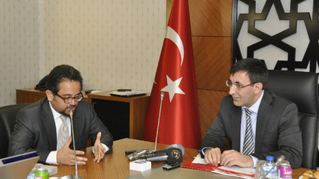 Esas üstünlüğümüz donanımlı, nitelikli, girişimci ve yenilikçi insan kaynaklarımız