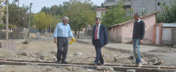 Genç belediyesi`nden yol çalışması