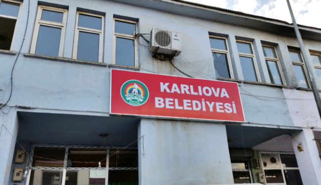 Karlıova belediye hizmet binası yenileniyor