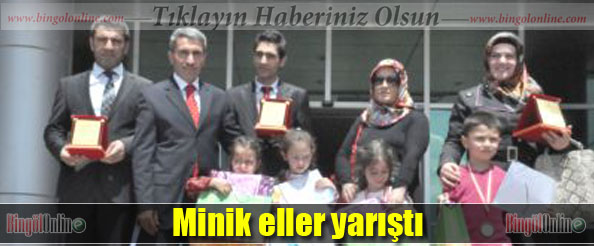 Minik eller yarıştı