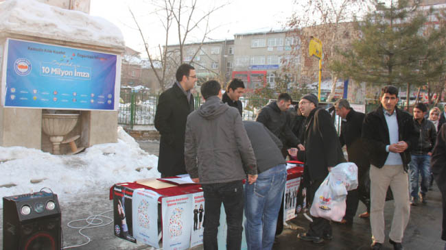 ÖZGÜRLÜK İÇİN 10 MİLYON İMZA KAMPANYASI