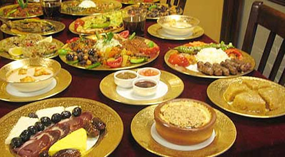 Ramazan ayında nelere dikkat etmeli, nasıl beslenmeli?
