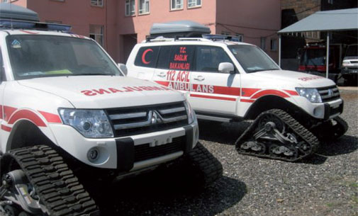 Sağlık bakanlığı, bingöl`e 2 adet kar paletli ambulans gönderdi