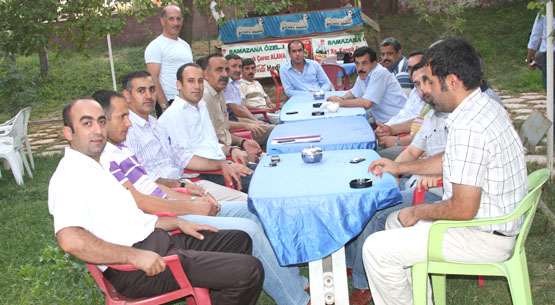 Sağlıksen`den muhteşem çay partisi