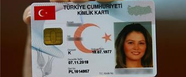 Ve sonunda kimlikler değişiyor!