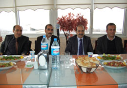 Yeni atanan öğretmenlere yemek