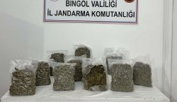 Bingöl`de uyuşturucu sevkiyatına jandarma engeli! 2 gözaltı