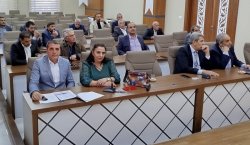DEM Parti`den bir yılda 42 önerge