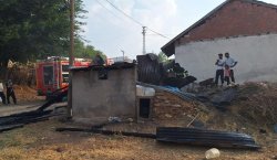 Bingöl`de odunluk yangını korkuttu!