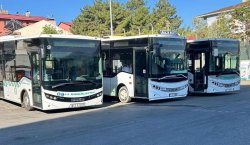 Bir ilginç kaza! Bingöl`de park halindeki otobüs kaza yaptı!