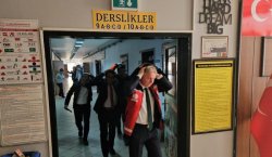 Okullarda eşzamanlı deprem tatbikatı