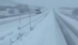 Bingöl`de sürücüler kara hazırlıksız yakalandı