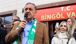 Hatıran yeter! Vali Usta gözyaşlarıyla uğurlandı