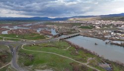 Murat Nehri ve Genç Köprüsü`nün eşsiz manzarası…