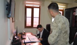 Kaymakam Sarı`dan Jandarma Ziyareti