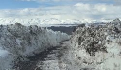Bingöl`de nisan ayında karla mücadele