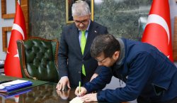 Bingöl Valisi Çelik`ten Gazze`ye Kurban Bağışı