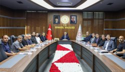 Bingöl`de beton santralleri ve hurdacılar taşınıyor