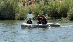 Baraj Kapakları Açıldı, Murat Nehri`nde Mahsur Kaldı