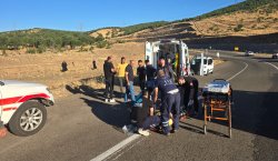 Bingöl`de kamyonet şarampole yuvarlandı: 3 yaralı
