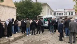 Gözyaşları arasında hüzünlü veda!