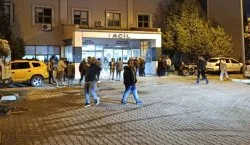 Solhan`da inşaat iskelesinden düşen işçi yaralandı